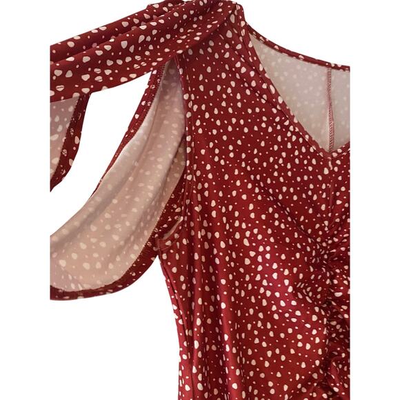 NWT ~ Red & White Ruched Front Dress ~ Open Drape Sleeveless Sleeves ~ Plus XXL - Picture 3 of 5